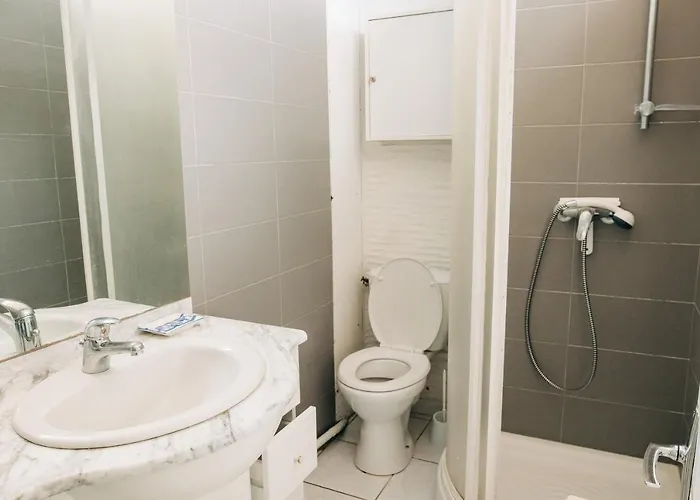 Rooftop Front De سان سيبريان